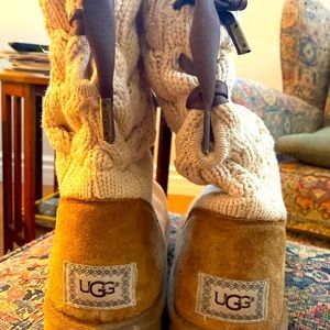 Pair of 2 winter boots, one UGG, one Airwalk!
